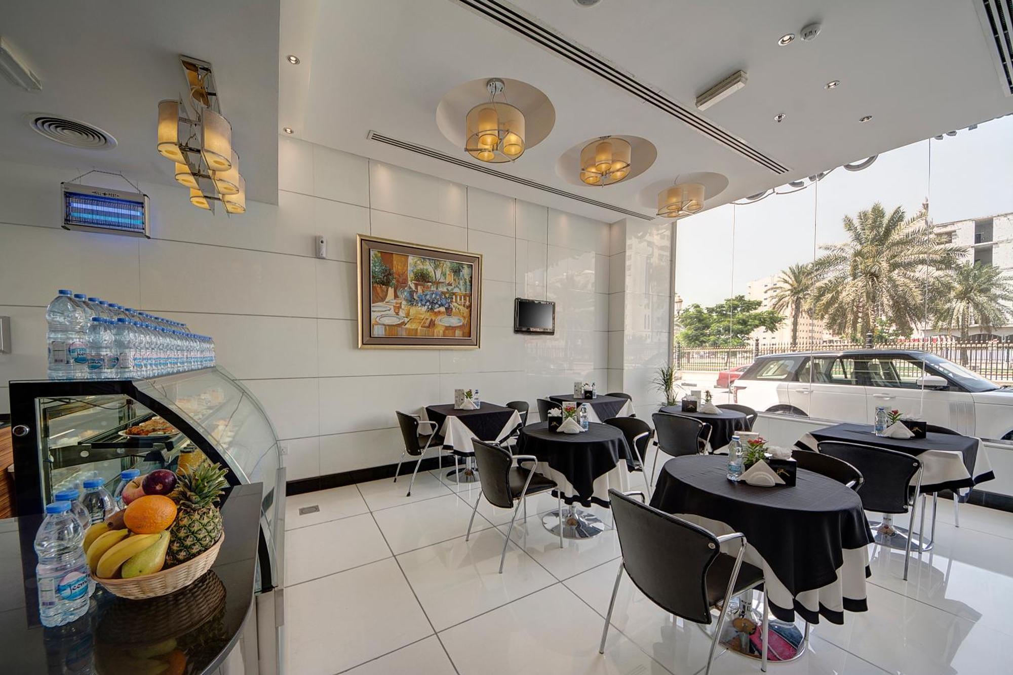 Rayan Hotel Corniche Sharjah Exteriör bild